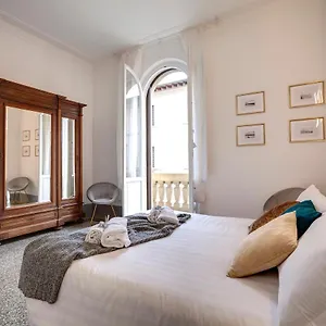 Apartment Magenta By Mamo, Florenz